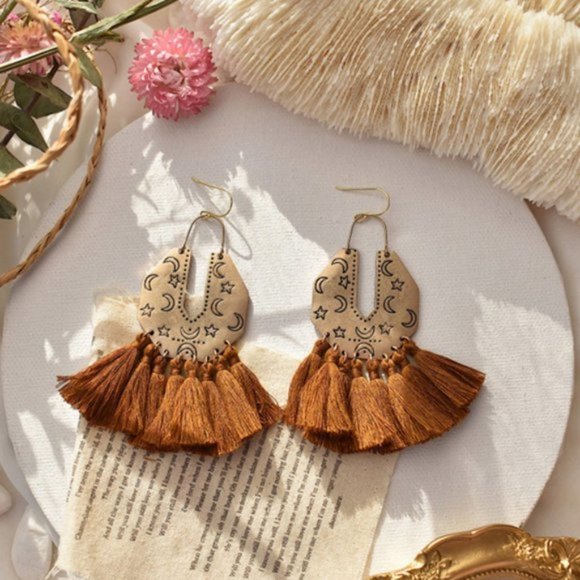 Moon and Star Polygon Tassels Earrings - Picture 3 of 8